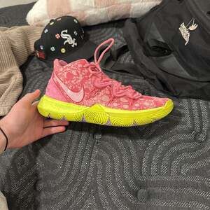 Nike Kyrie 5 Patrick Star Lotus Pink (PS)